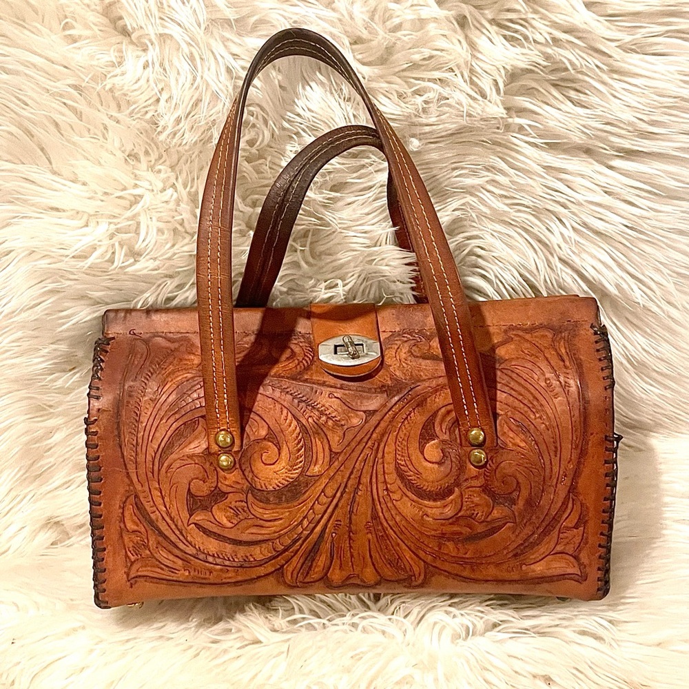 Vintage Hand Tooled Leather purse. Beautiful. Hippy. Boho. One of a kind